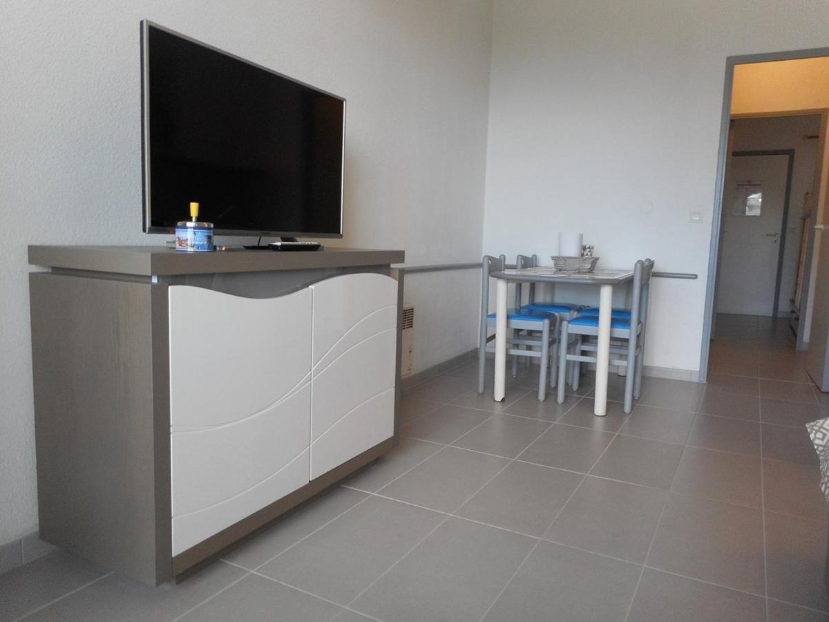 Studio Renove En Bord De Mer Avec Terrasse, Parking Et Wifi A Villeneuve-Loubet - Fr-1-252A-29 Bagian luar foto